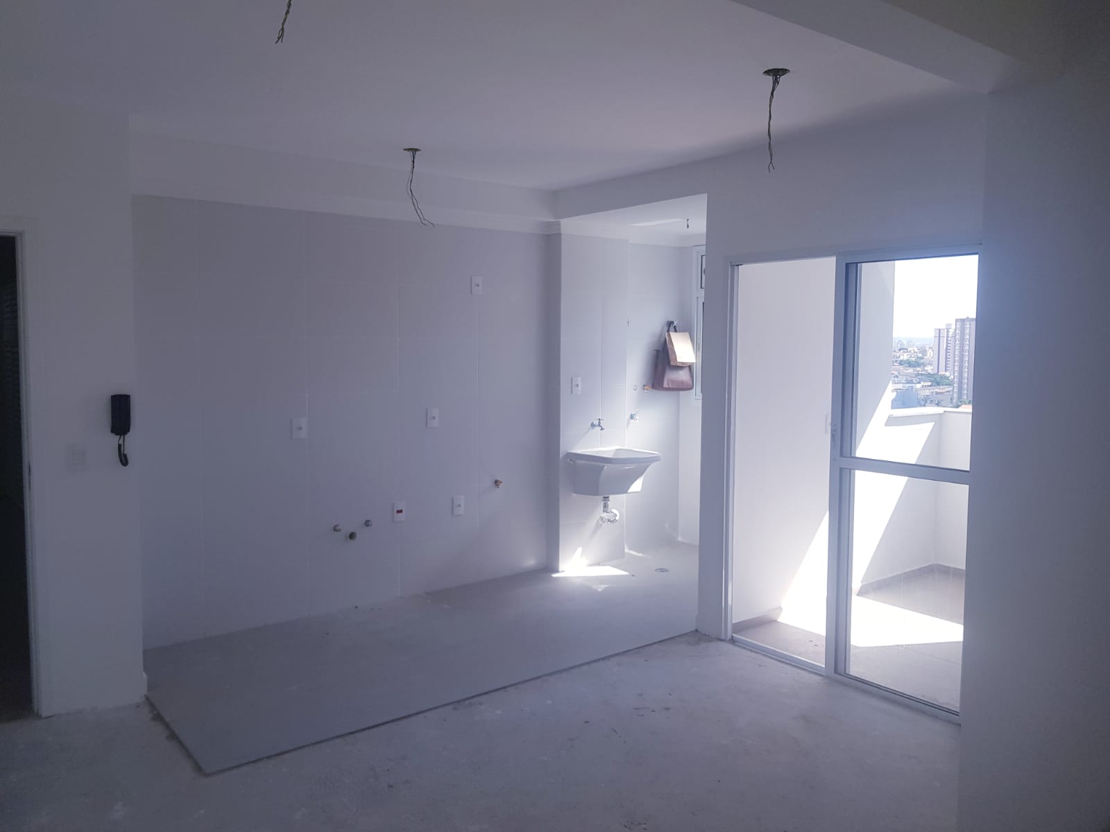 Apartamento novo a venda Bairro Jardim Santo André.  Ótima localização 