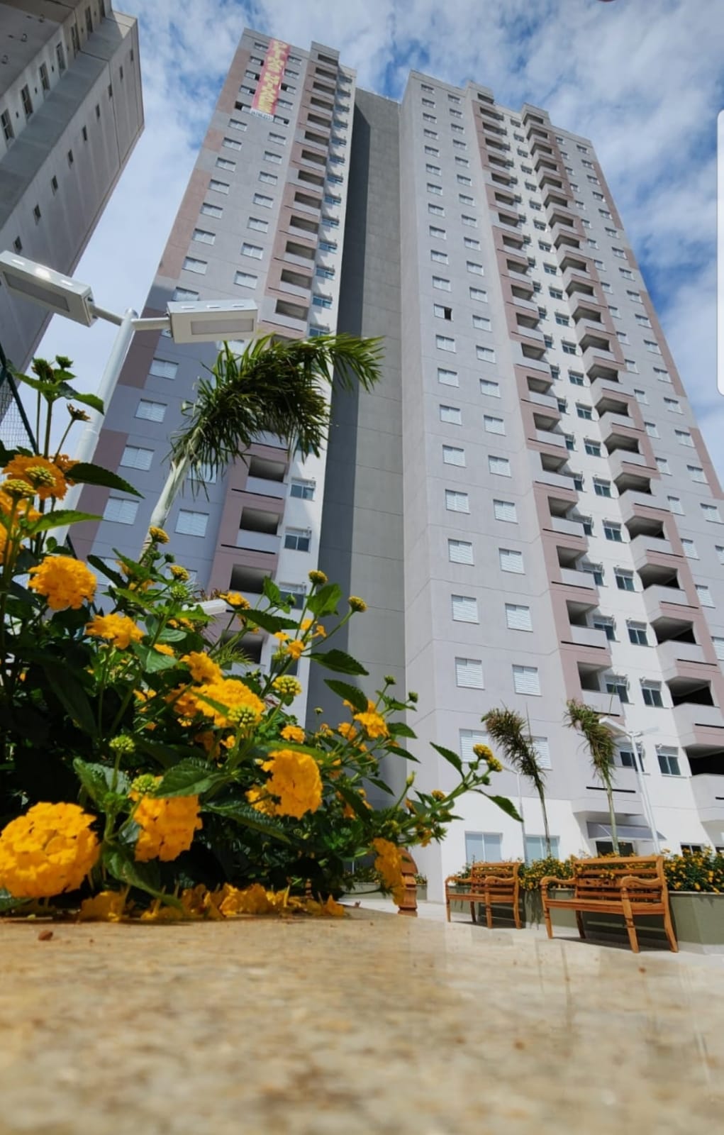 Apartamento novo a venda Bairro Jardim Santo André.  Ótima localização 