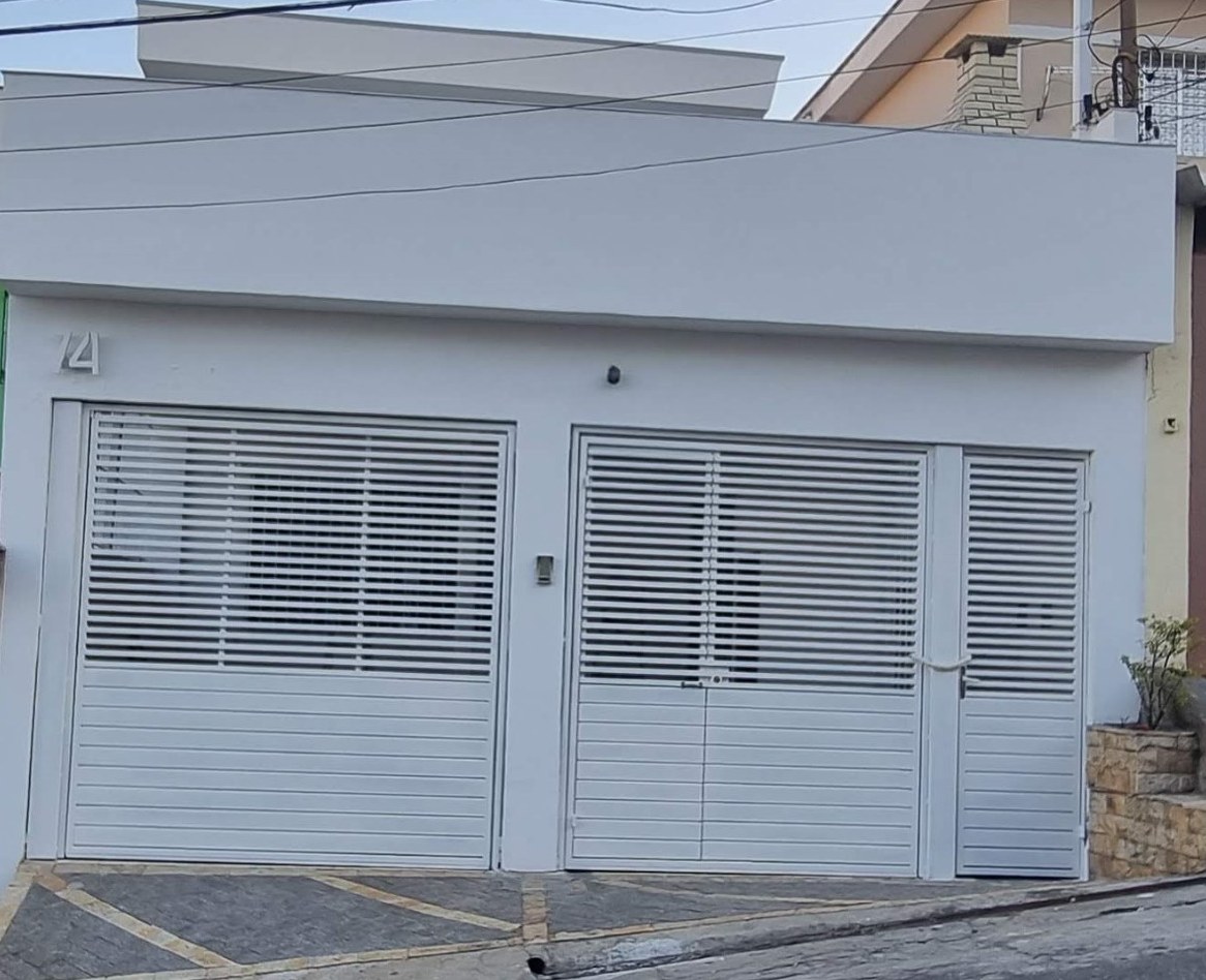 Sobrado Á Venda / Bairro Taboão SBC  Totalmente Reformado